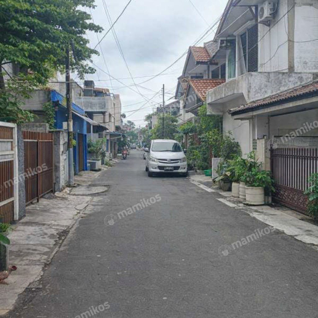 Rumah Sertifikat HGB 4 Kamar Tidur 2 Kamar Mandi Pulomas Jakarta Timur - Photo 2