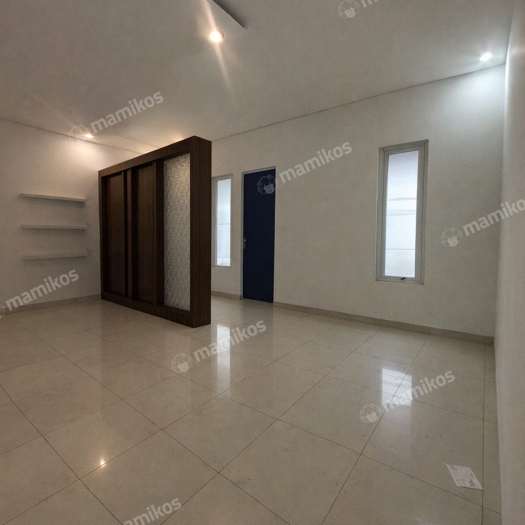 Rumah Sertifikat SHM 3 Kamar Tidur 3 Kamar Mandi Puri Mansion Jakarta Barat - Photo 2