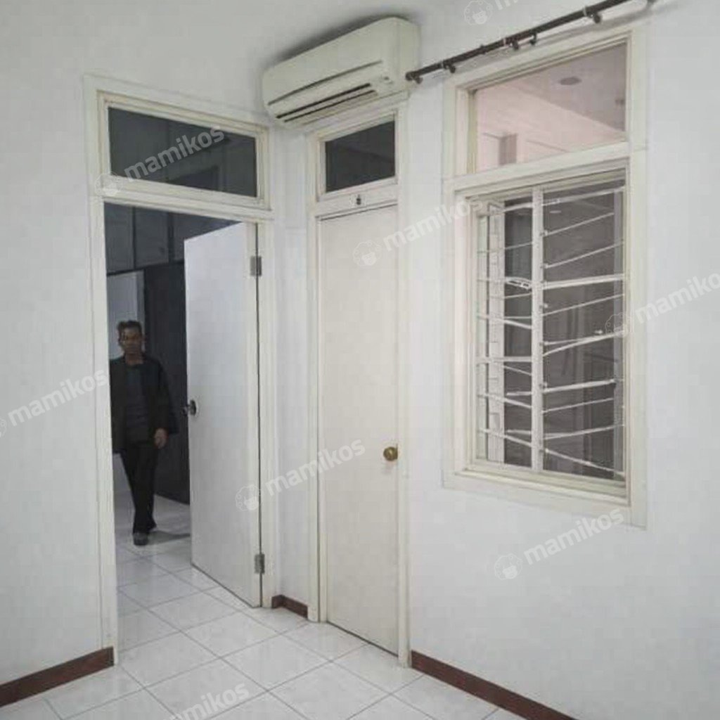 Rumah Sertifikat SHM 3 Kamar Tidur 2 Kamar Mandi Muara Karang Jakarta Utara - Photo 2