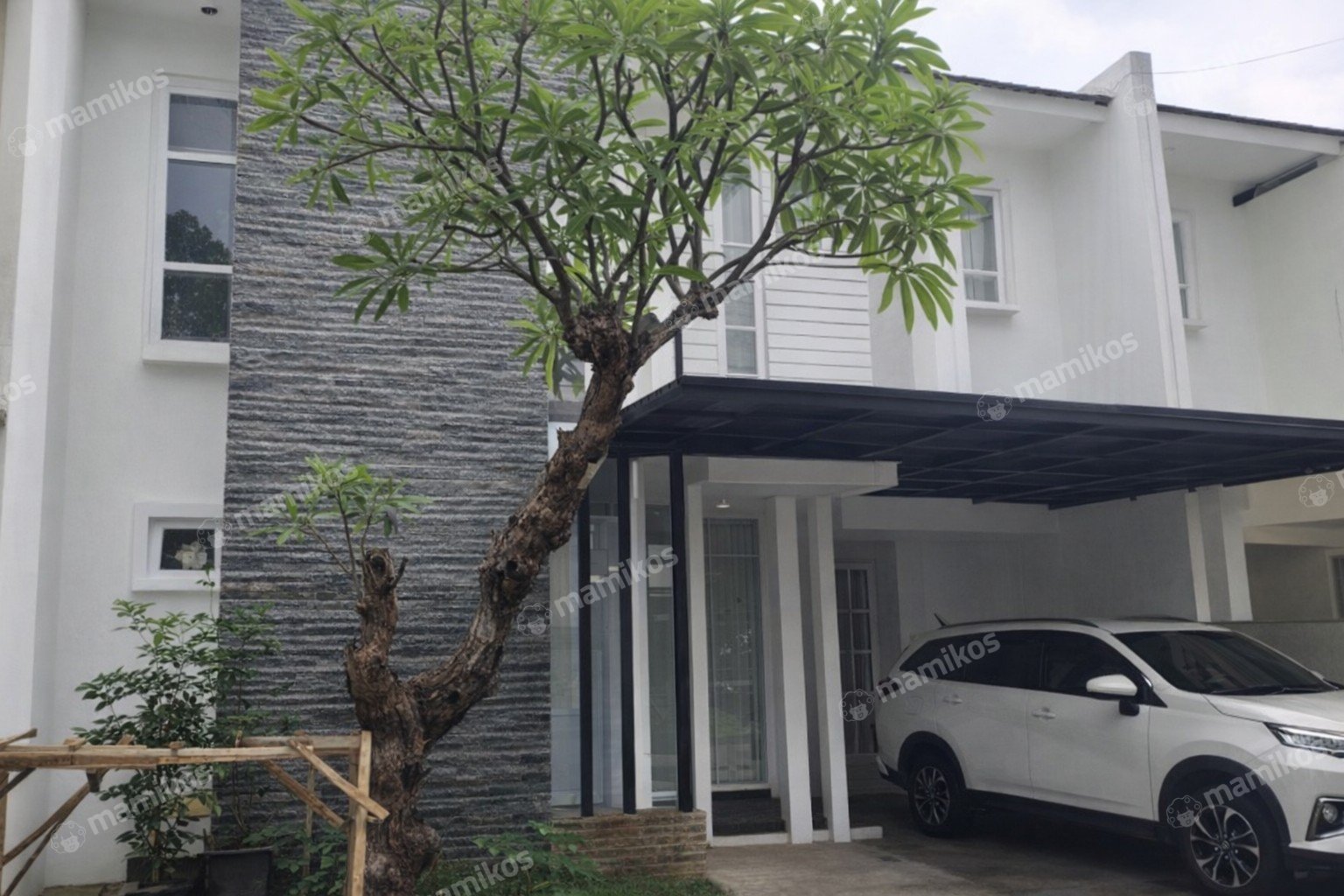 Rumah Sertifikat SHM 3 Kamar Tidur 3 Kamar Mandi Lebak Bulus Jakarta Selatan