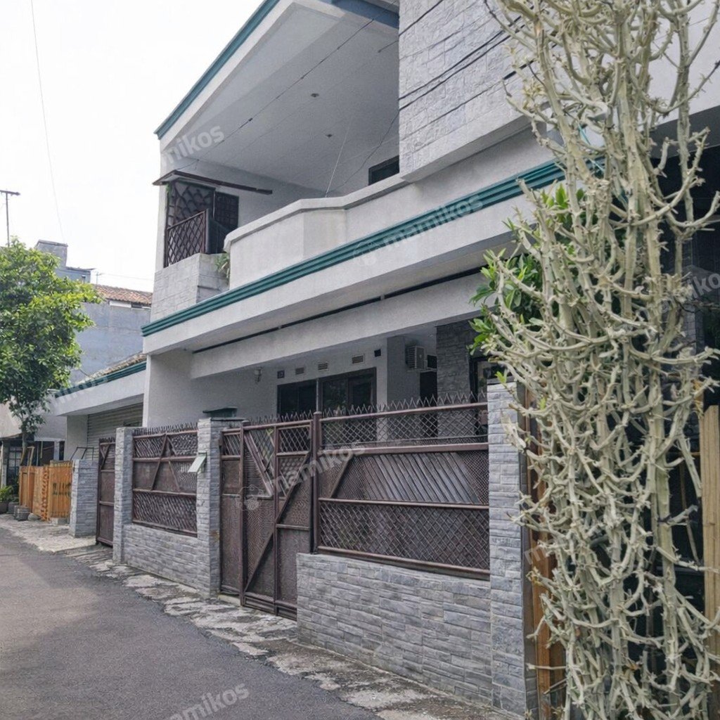 Rumah Sertifikat SHM 3 Kamar Tidur 2 Kamar Mandi Tanjung Duren Utara Jakarta Barat - Photo 3