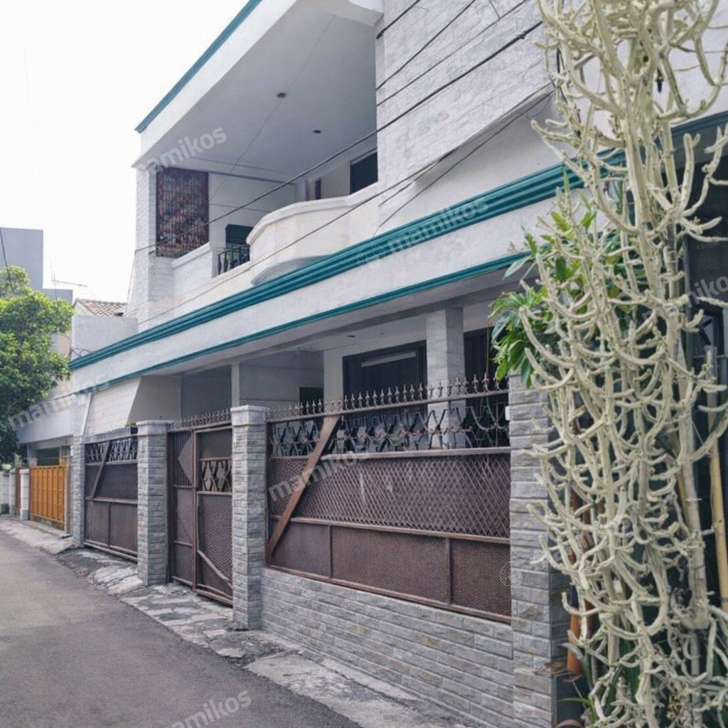 Rumah Sertifikat SHM 3 Kamar Tidur 2 Kamar Mandi Tanjung Duren Utara Jakarta Barat - Photo 4