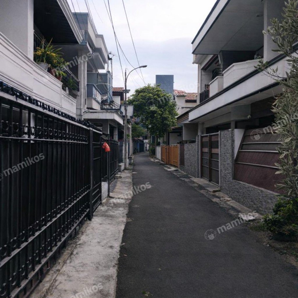 Rumah Sertifikat SHM 3 Kamar Tidur 2 Kamar Mandi Tanjung Duren Utara Jakarta Barat - Photo 5