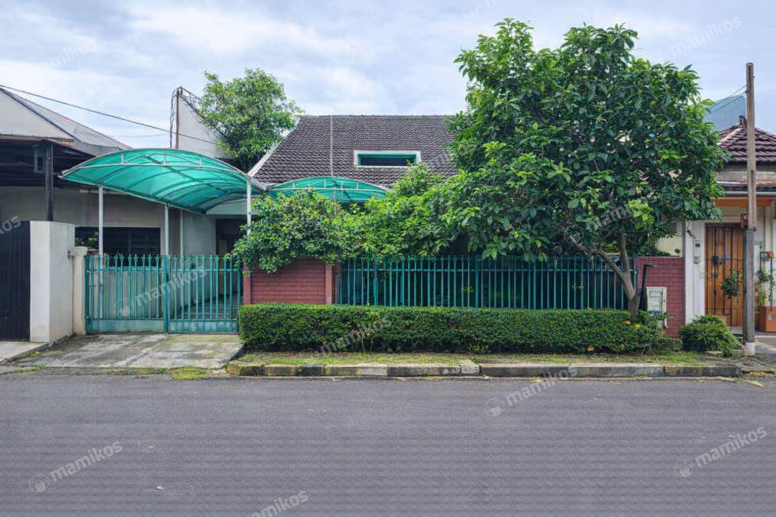 Rumah Sertifikat SHM 3 Kamar Tidur 2 Kamar Mandi Kemanggisan Jakarta Barat