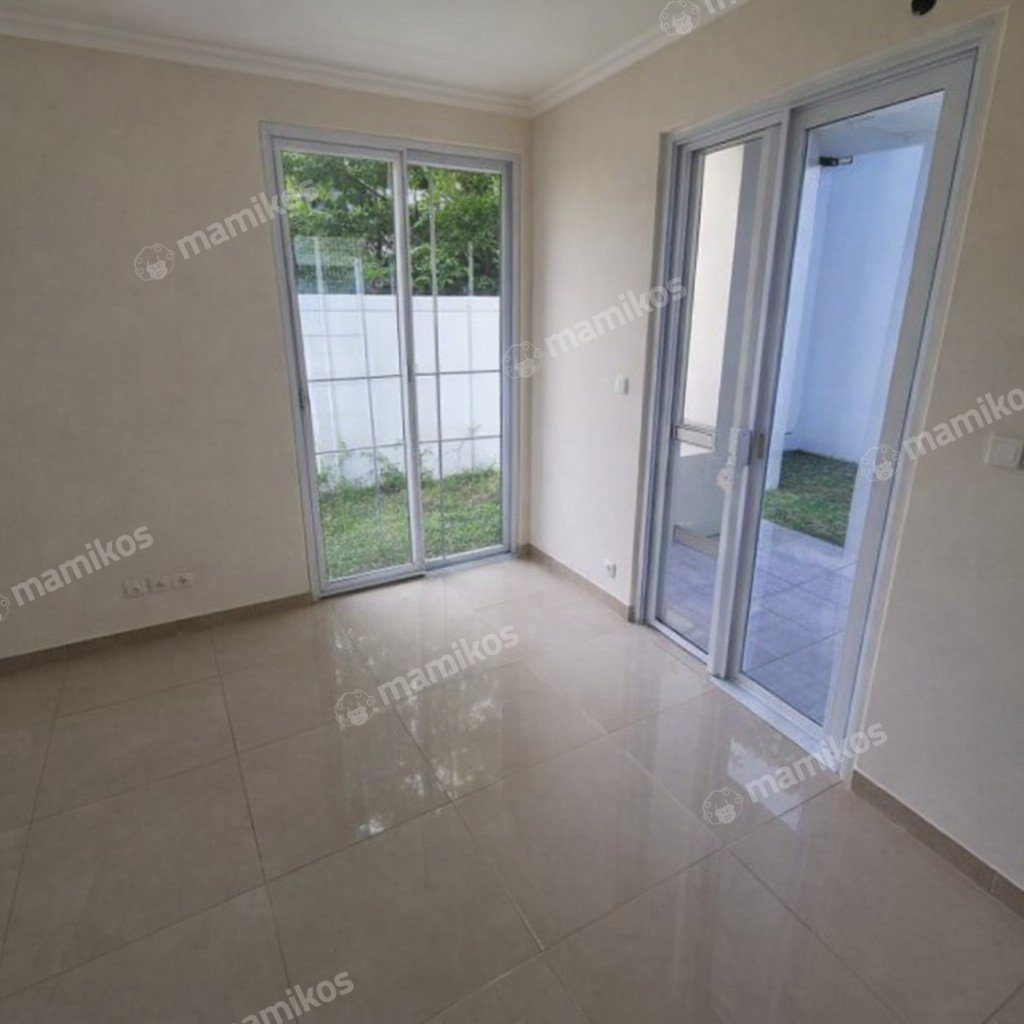 Rumah 3 Kamar Tidur 2 Kamar Mandi 2 Lantai Cibubur Jakarta Timur - Photo 2