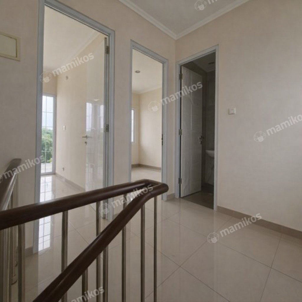 Rumah 3 Kamar Tidur 2 Kamar Mandi 2 Lantai Cibubur Jakarta Timur - Photo 5