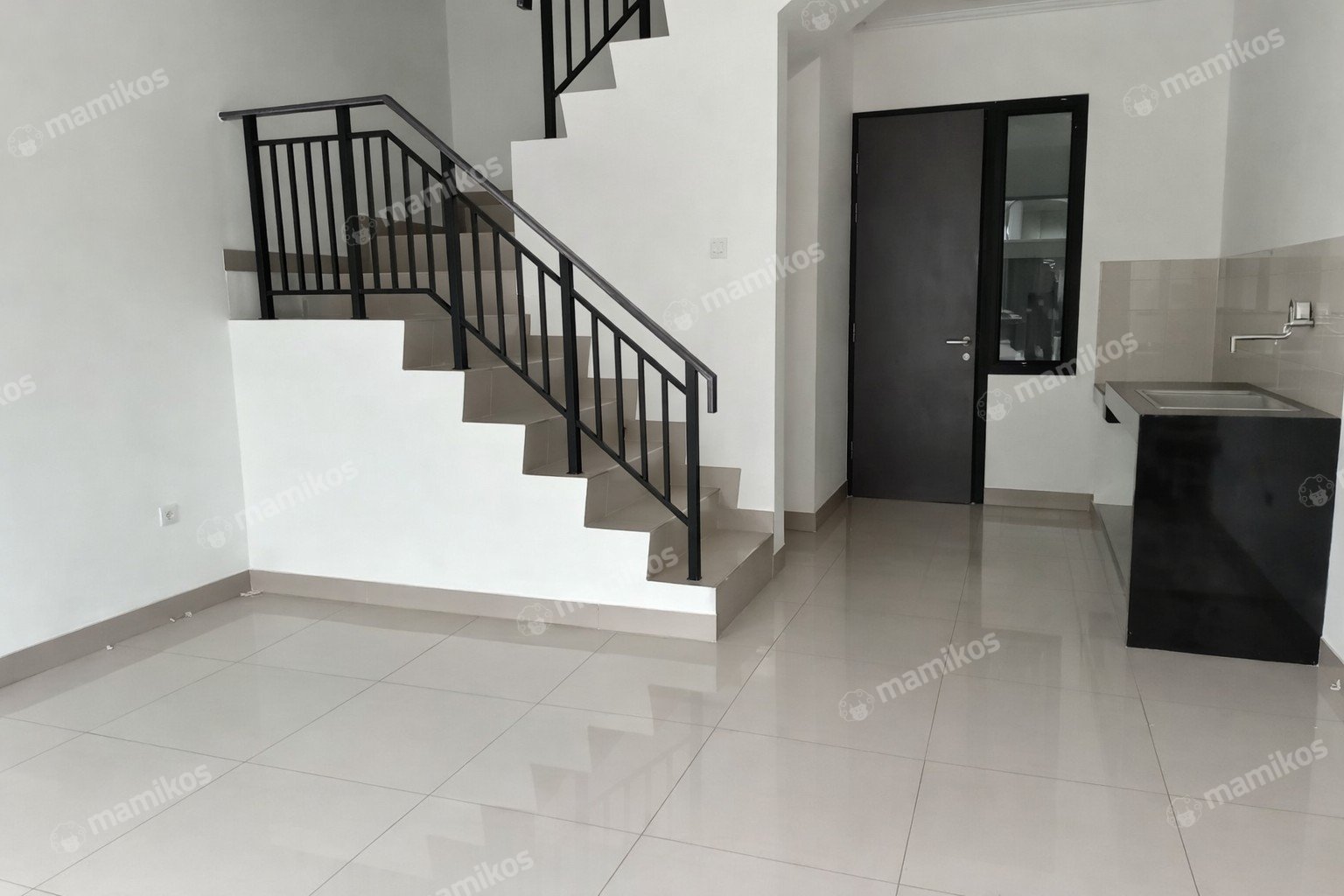 Rumah Sertifikat PPJB 3 Kamar Tidur 2 Kamar Mandi Pantai Indah Kapuk 2 Jakarta Utara - Photo 2