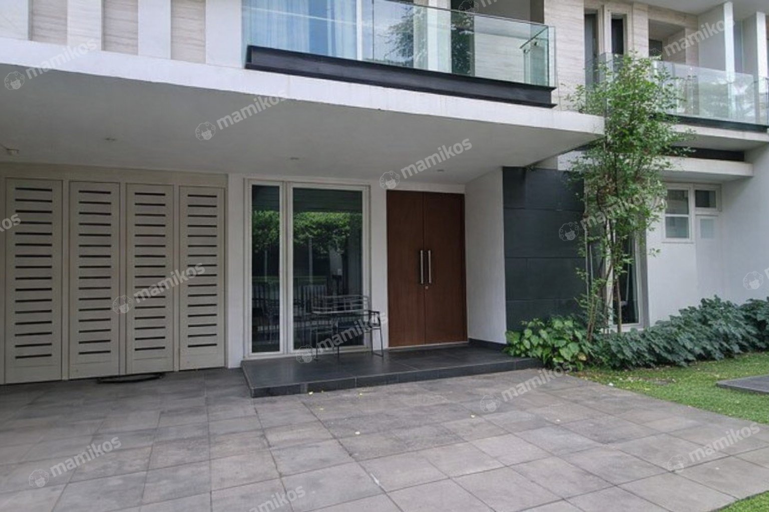 Rumah Sertifikat SHM 4 Kamar Tidur 4 Kamar Mandi Mega Kuningan Jakarta Selatan