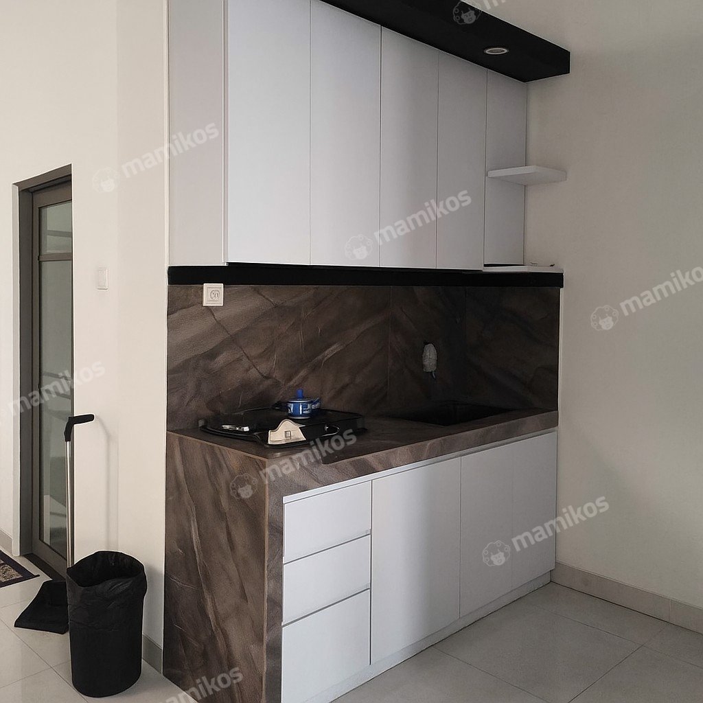 Rumah Sertifikat SHM 1 Kamar Tidur 4 Kamar Mandi Taman Surya Jakarta Barat - Photo 3