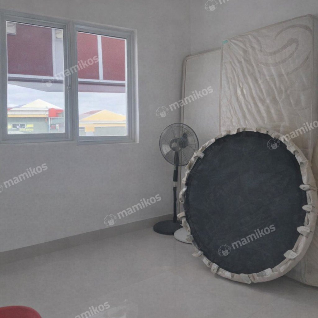 Rumah Sertifikat SHM 1 Kamar Tidur 4 Kamar Mandi Taman Surya Jakarta Barat - Photo 4