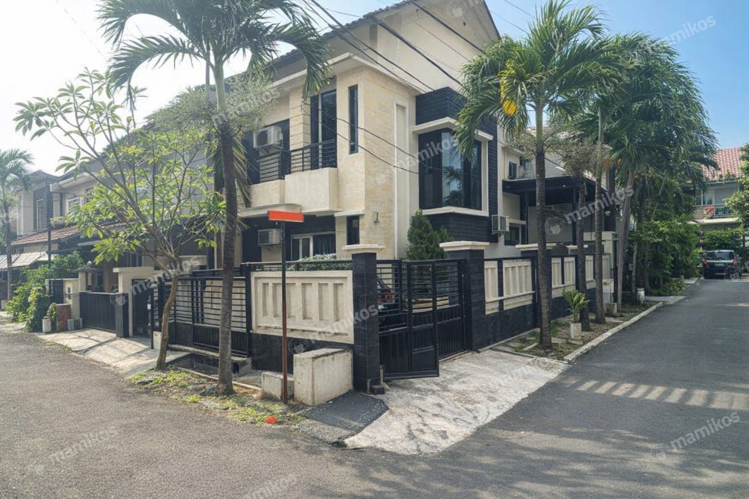 Rumah Sertifikat SHM 3 Kamar Tidur 3 Kamar Mandi Duren Sawit Jakarta Timur