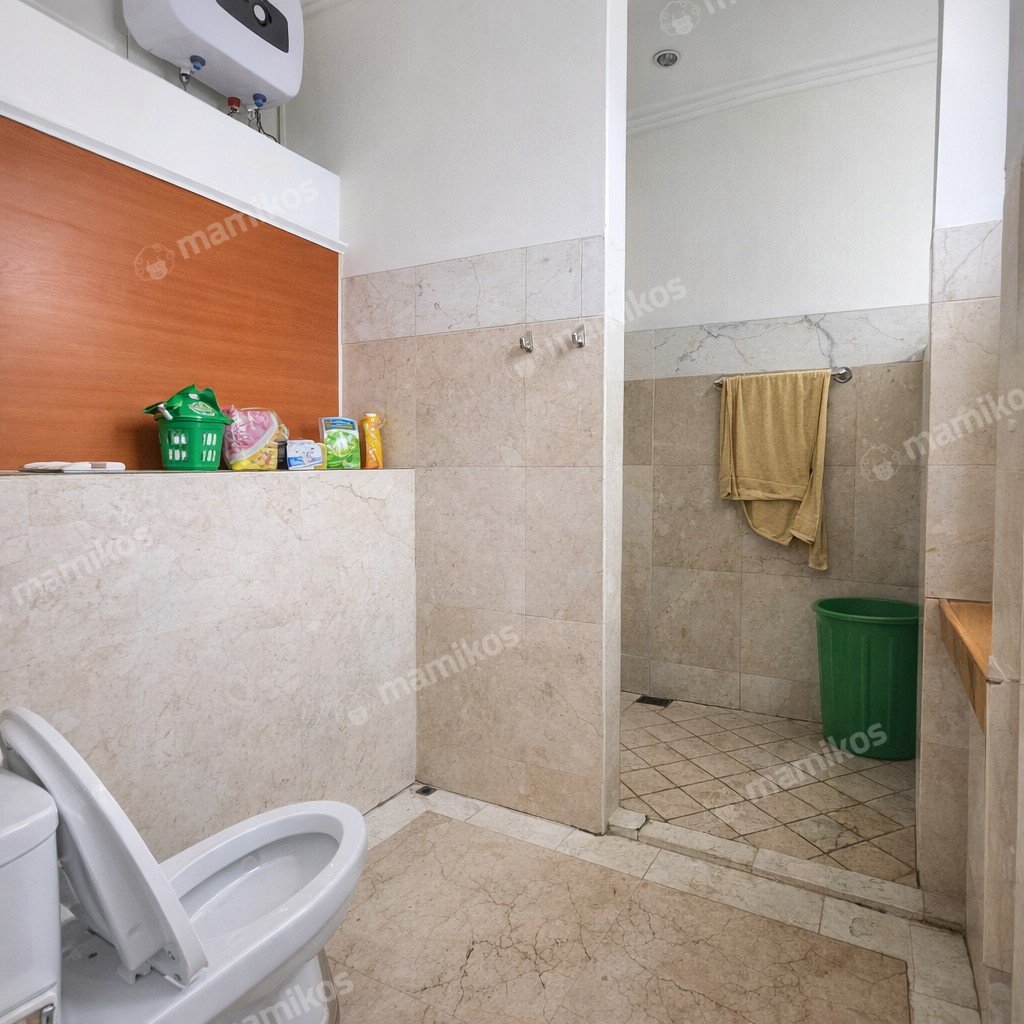 Rumah Sertifikat SHM 4 Kamar Tidur 4 Kamar Mandi Cilandak Jakarta Selatan - Photo 5