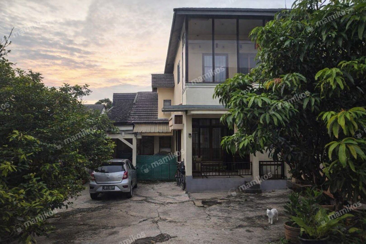 Rumah Sertifikat SHM 6 Kamar Tidur 4 Kamar Mandi Kampung Rambutan Jakarta Timur
