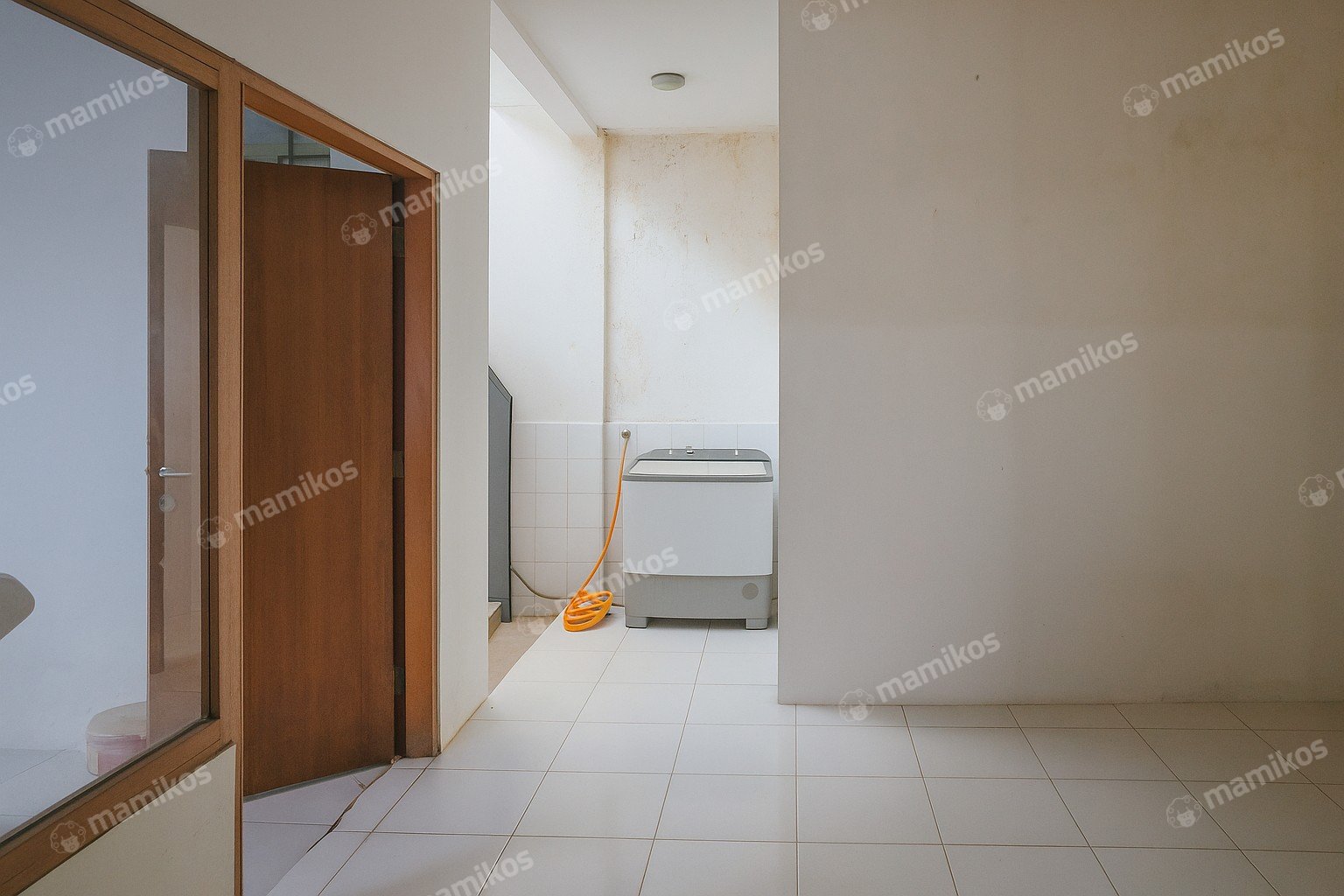 Rumah Sertifikat SHM 5 Kamar Tidur 3 Kamar Mandi Kelapa Gading Jakarta Utara - Photo 2