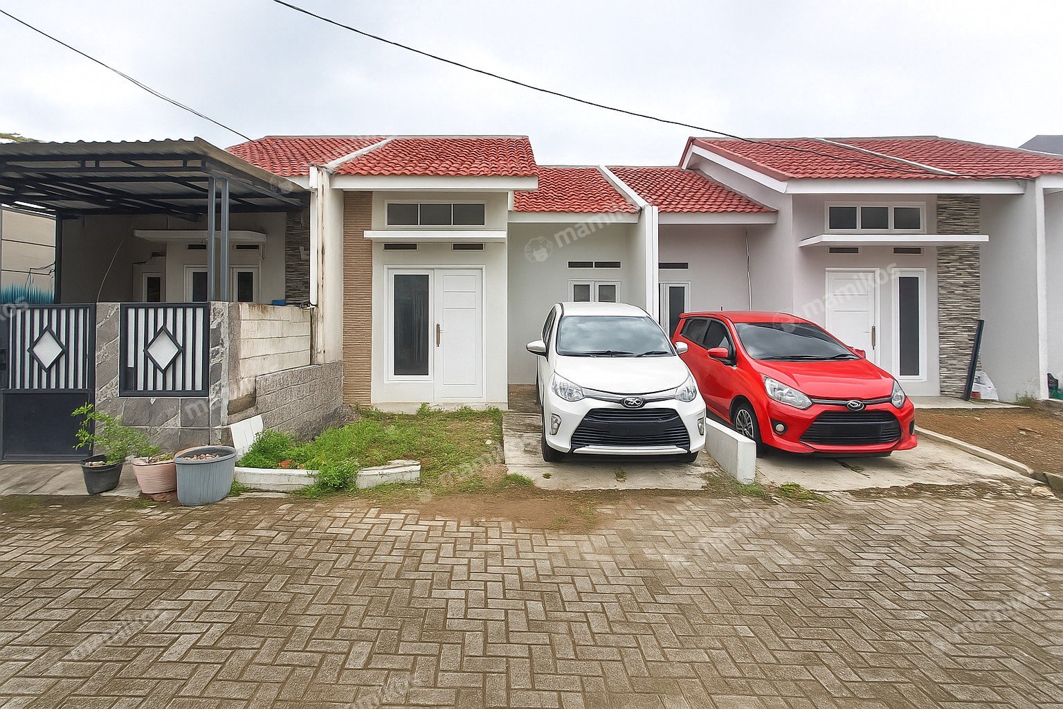 Rumah Sertifikat SHM 2 Kamar Tidur 1 Kamar Mandi Puri Indah Jakarta Barat