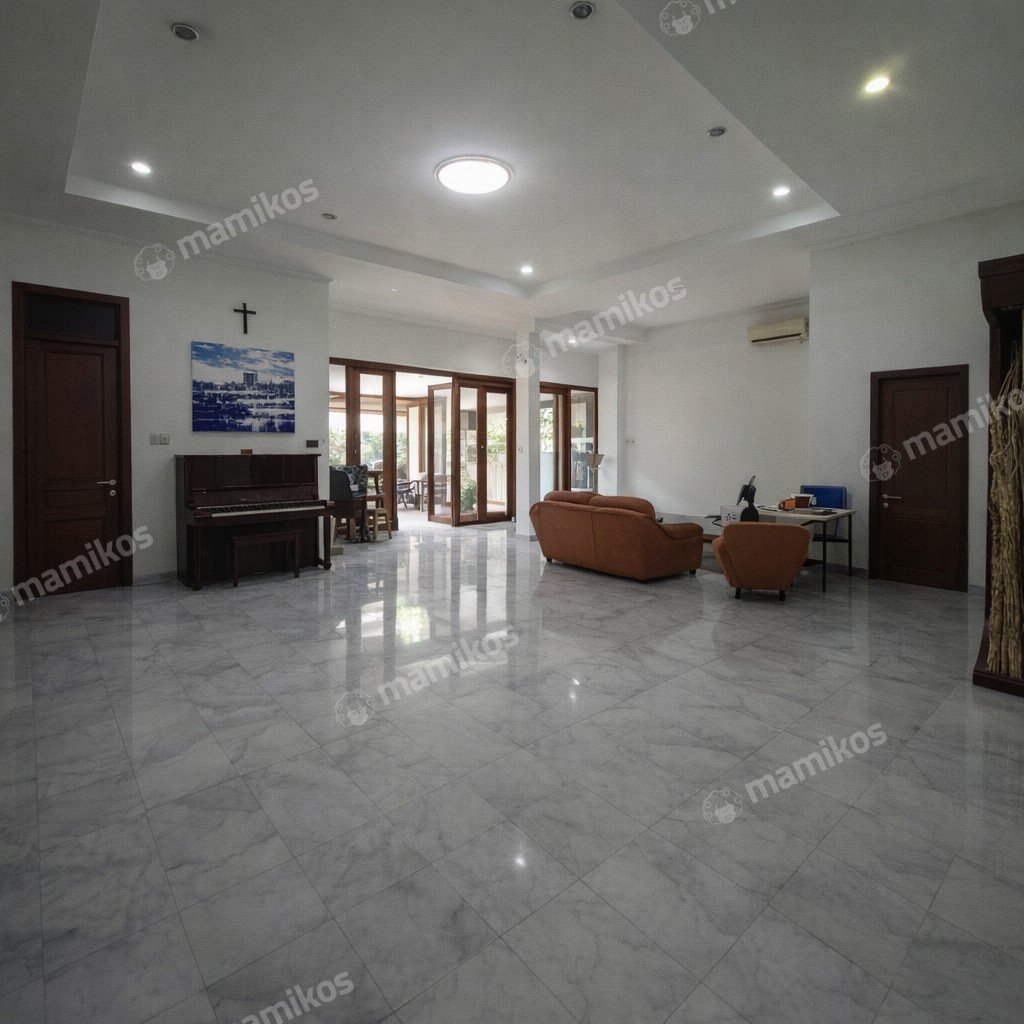 Rumah Sertifikat SHM 6 Kamar Tidur 6 Kamar Mandi Tanjung Duren Jakarta Barat - Photo 4