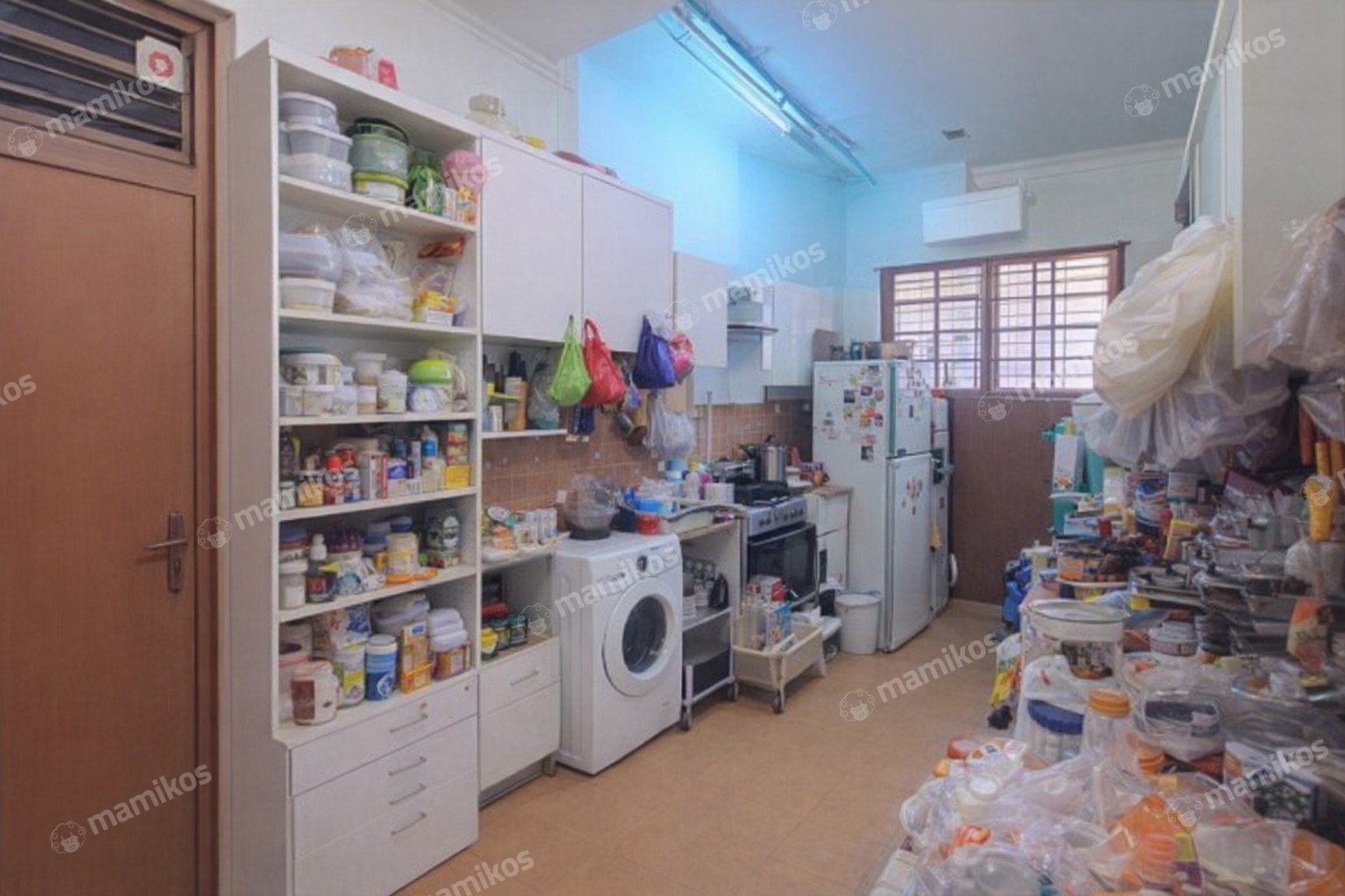 Rumah Sertifikat SHM 4 Kamar Tidur 3 Kamar Mandi Cilandak Jakarta Selatan - Photo 2
