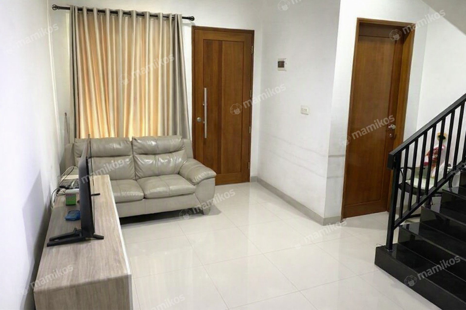 Rumah Sertifikat SHM 3 Kamar Tidur 3 Kamar Mandi Sunter Jakarta Utara - Photo 5