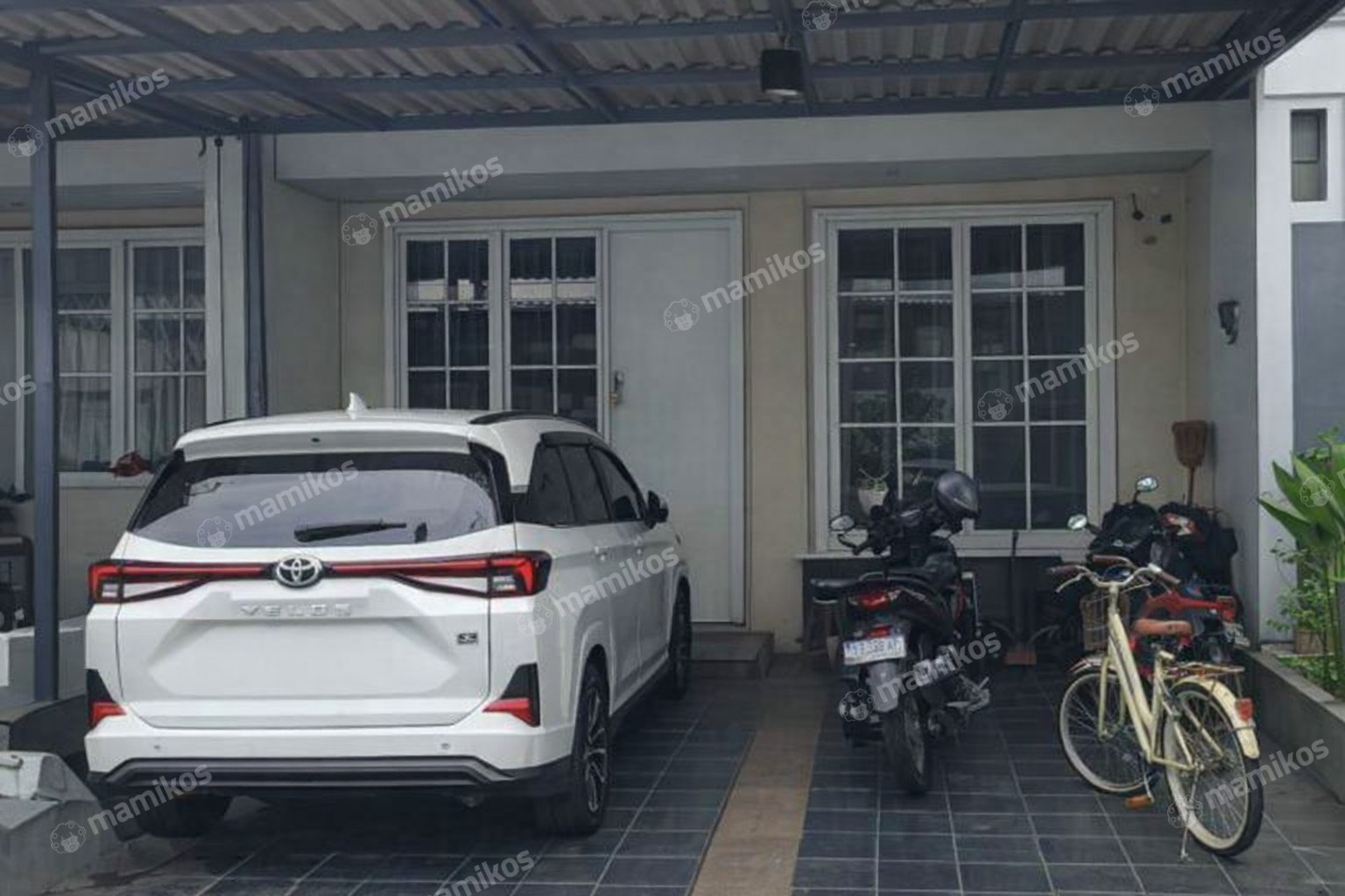 Rumah Sertifikat SHM 5 Kamar Tidur 5 Kamar Mandi Jakarta Garden City Jakarta Timur