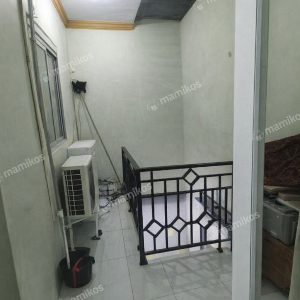 Rumah Sertifikat SHM 5 Kamar Tidur 5 Kamar Mandi Jakarta Garden City Jakarta Timur - Photo 4