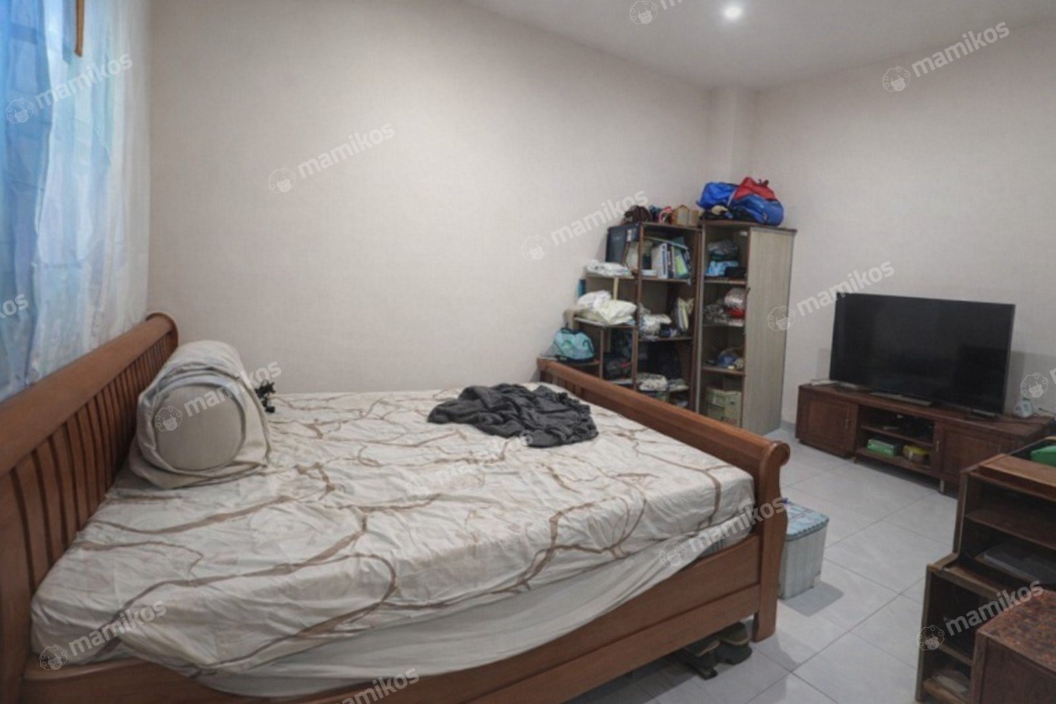 Rumah Sertifikat SHM 4 Kamar Tidur 5 Kamar Mandi Menteng Dalam Jakarta Selatan - Photo 2