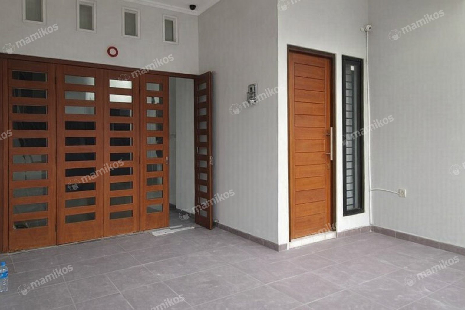 Rumah 4KT 3KM Tanjung Duren Jakarta Barat