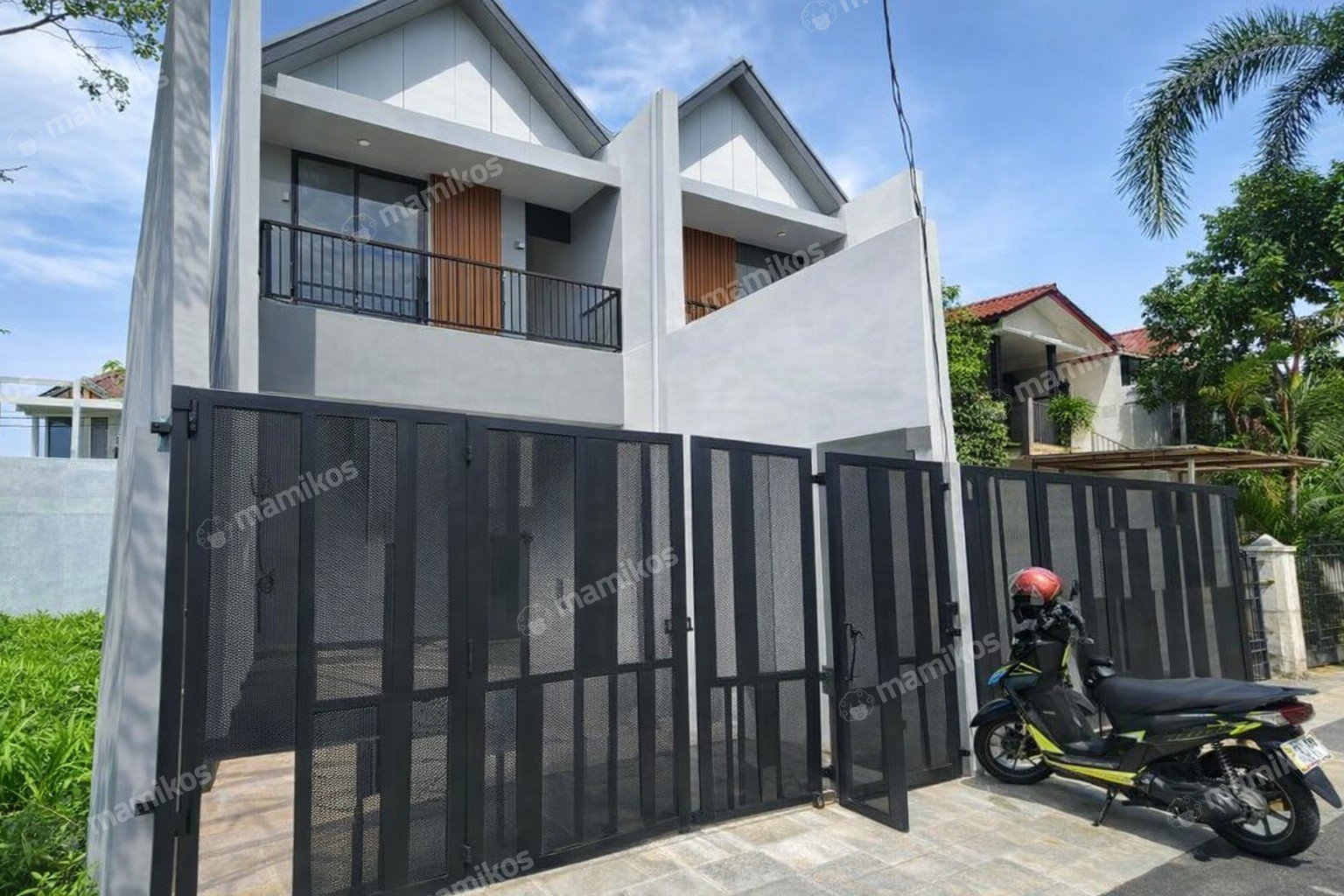 Rumah Sertifikat SHM 3 Kamar Tidur 3 Kamar Mandi Kav DKI Jakarta Barat
