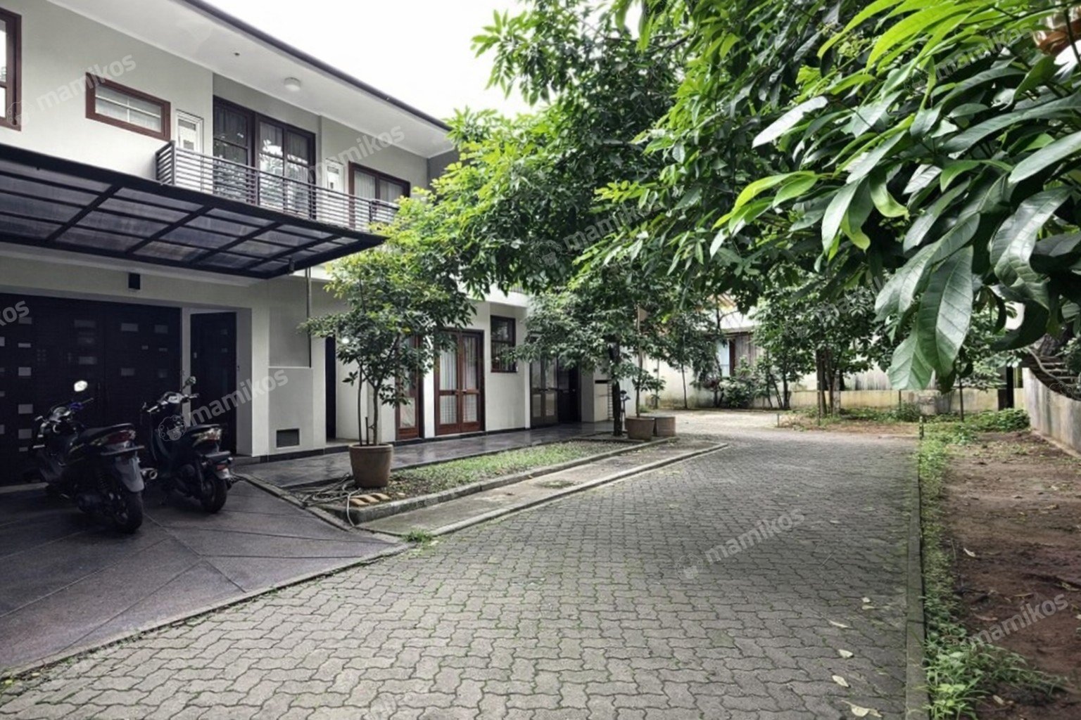 Rumah 4KT 3KM Cilandak Jakarta Selatan