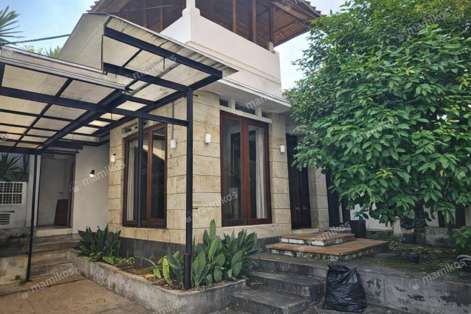 Rumah Sertifikat SHM 9 Kamar Tidur 6 Kamar Mandi Pancoran Jakarta Selatan