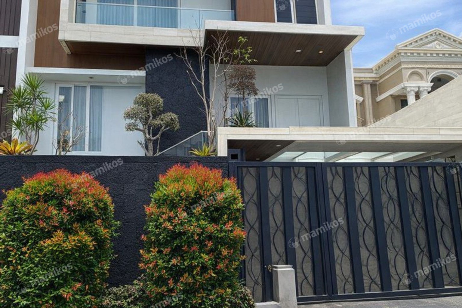 Rumah Sertifikat SHM 5 Kamar Tidur 6 Kamar Mandi Pantai Indah Kapuk Jakarta Utara