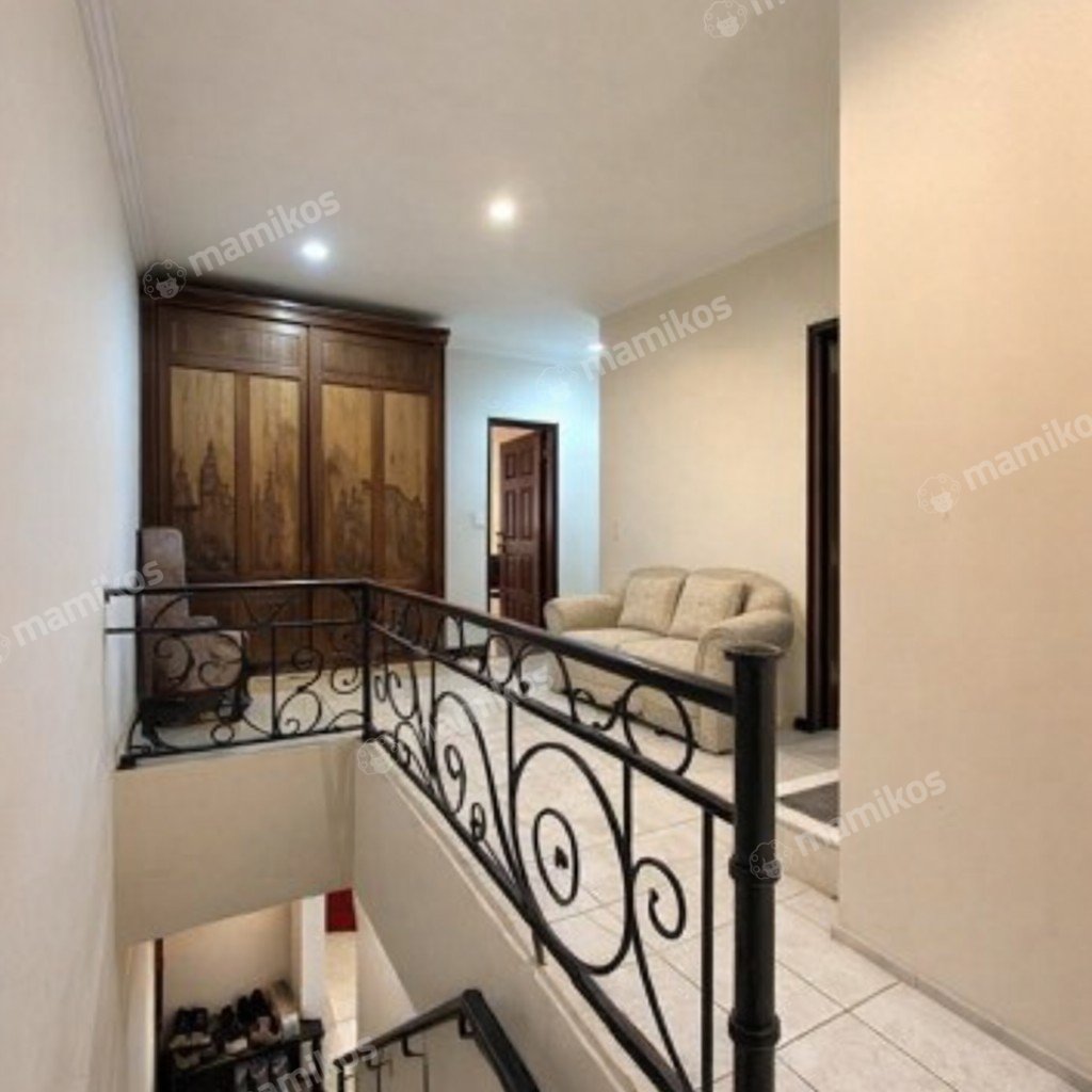 Rumah Sertifikat SHM 3 Kamar Tidur 4 Kamar Mandi Pondok Indah Jakarta Selatan - Photo 2