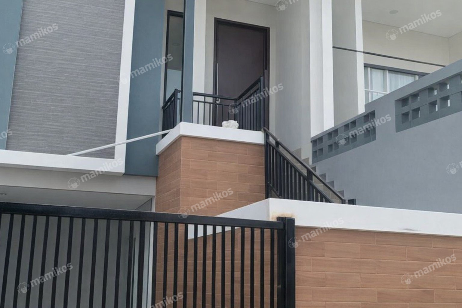 Rumah Sertifikat SHM 5 Kamar Tidur 4 Kamar Mandi Kelapa Gading Jakarta Utara