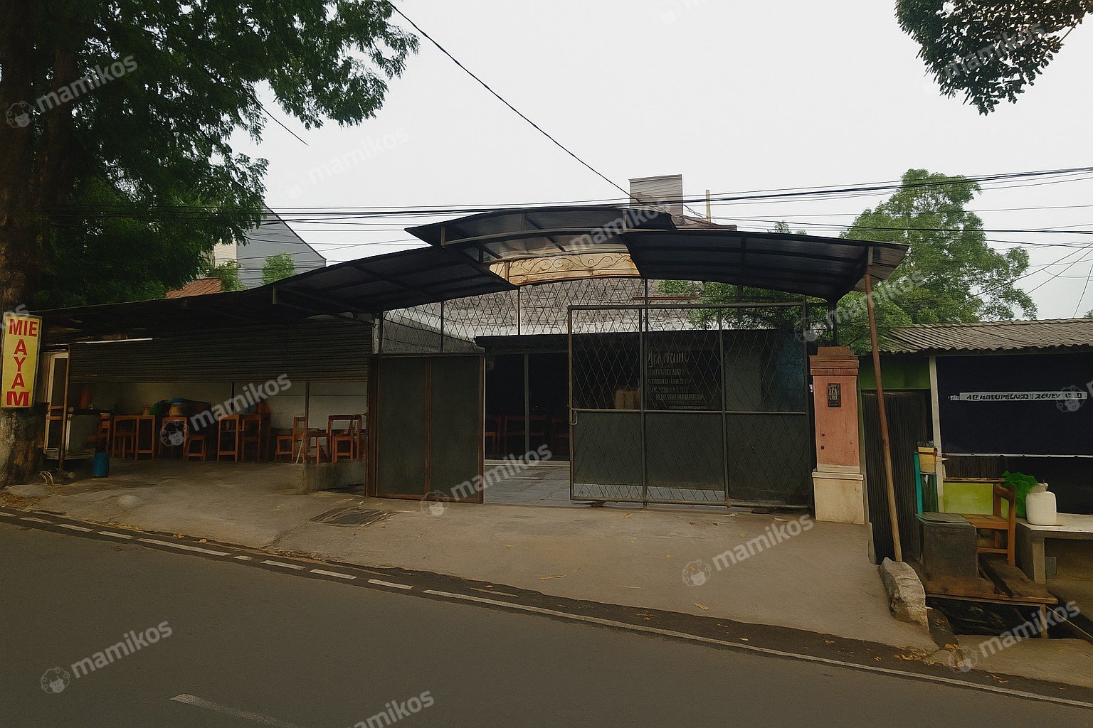 Rumah Sertifikat SHM 12 Kamar Tidur 6 Kamar Mandi Pondok Labu Jakarta Selatan