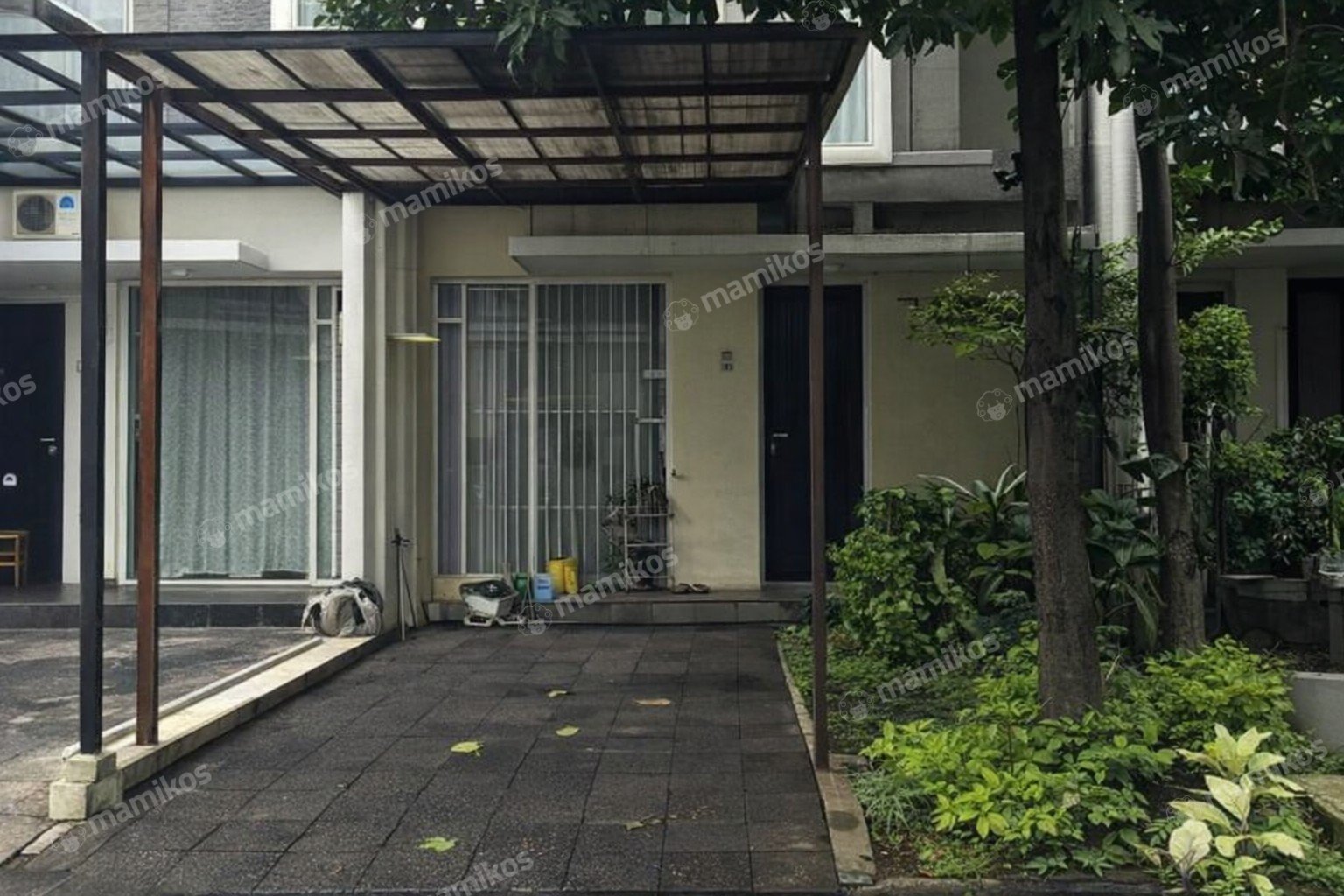 Rumah Sertifikat SHM 3 Kamar Tidur 3 Kamar Mandi Joglo Jakarta Barat