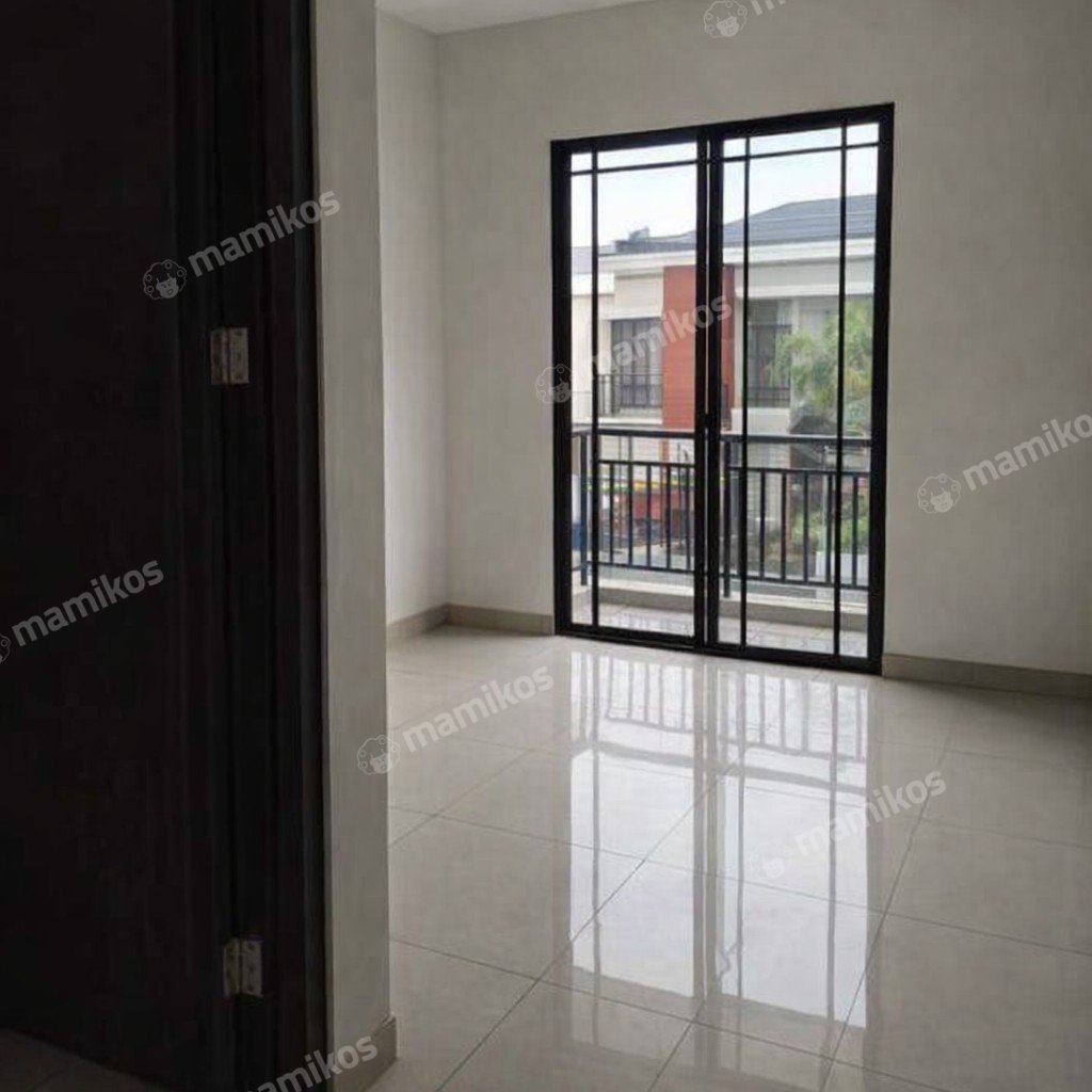 Rumah Sertifikat SHM 3 Kamar Tidur 3 Kamar Mandi Duri Kosambi Jakarta Barat - Photo 4