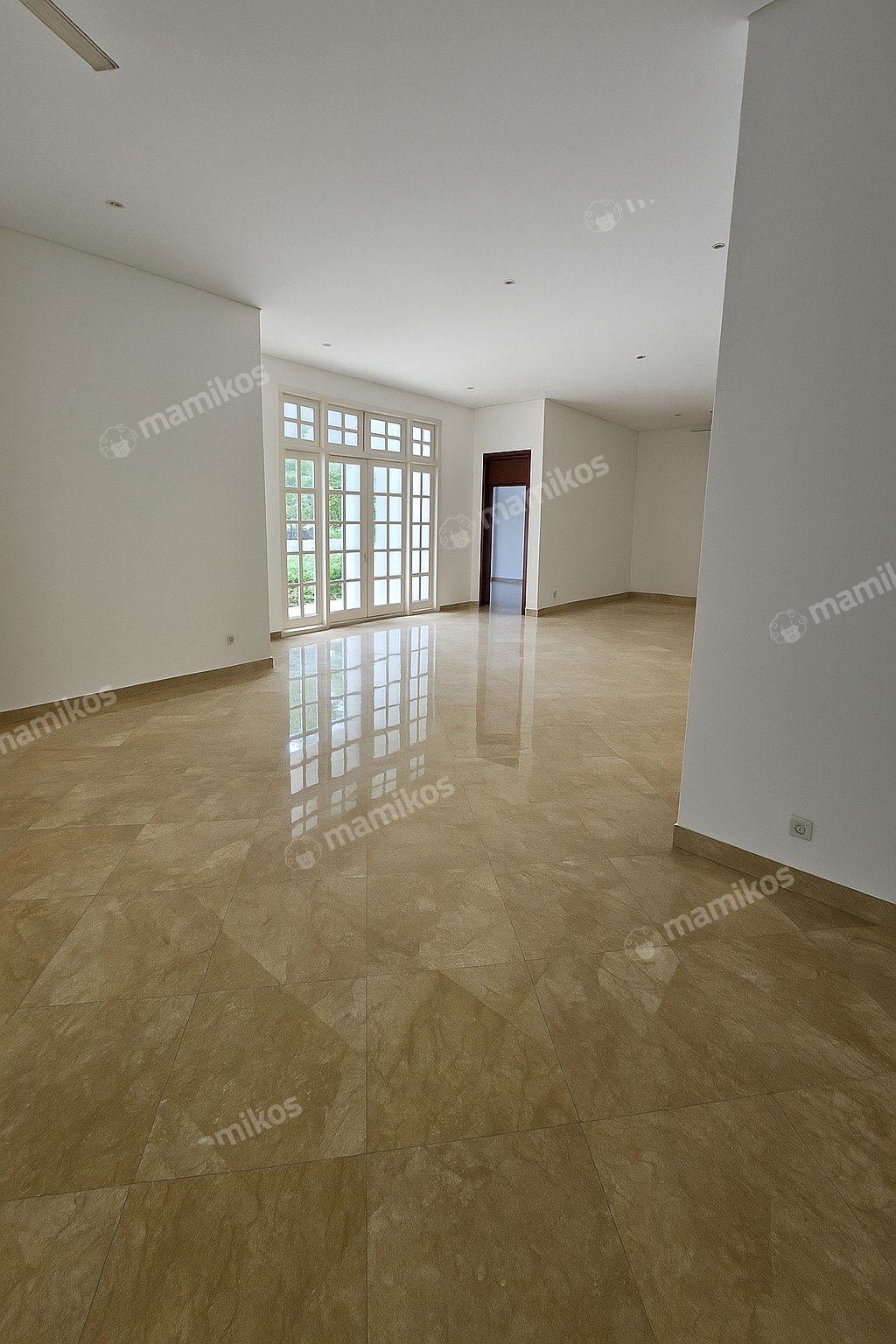Rumah Sertifikat SHM 3 Kamar Tidur 3 Kamar Mandi Kebayoran Baru Jakarta Selatan - Photo 3