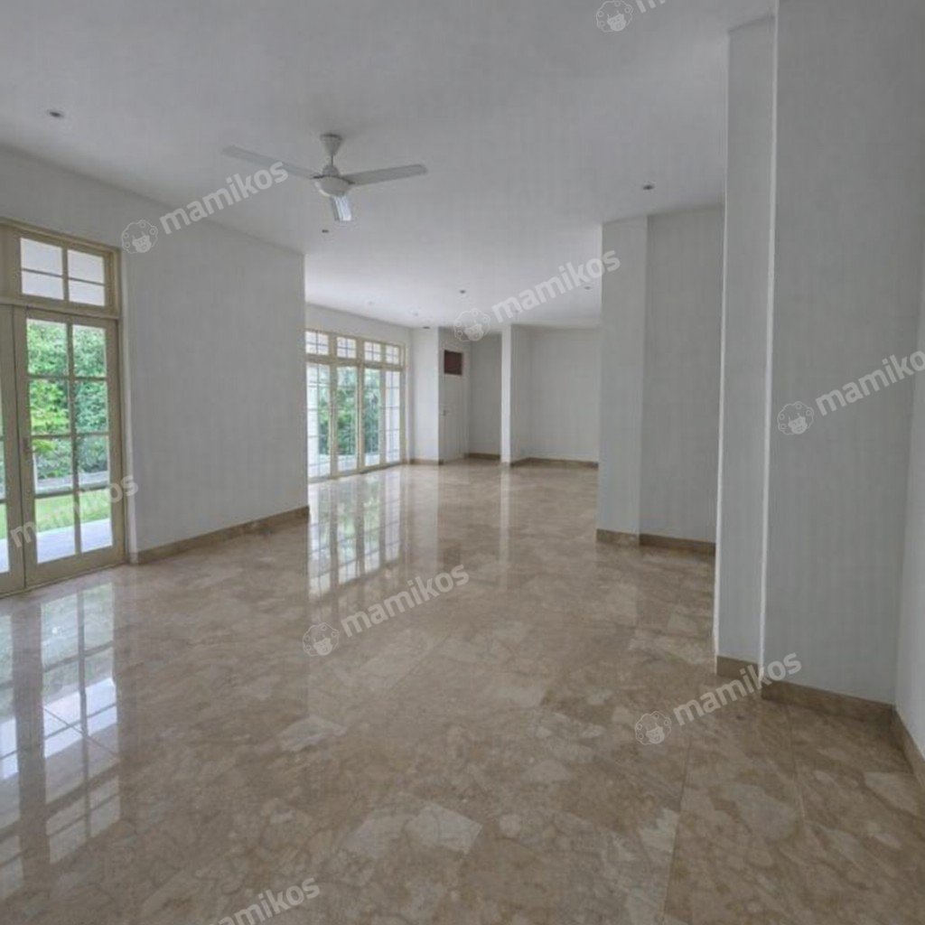 Rumah Sertifikat SHM 3 Kamar Tidur 3 Kamar Mandi Kebayoran Baru Jakarta Selatan - Photo 4