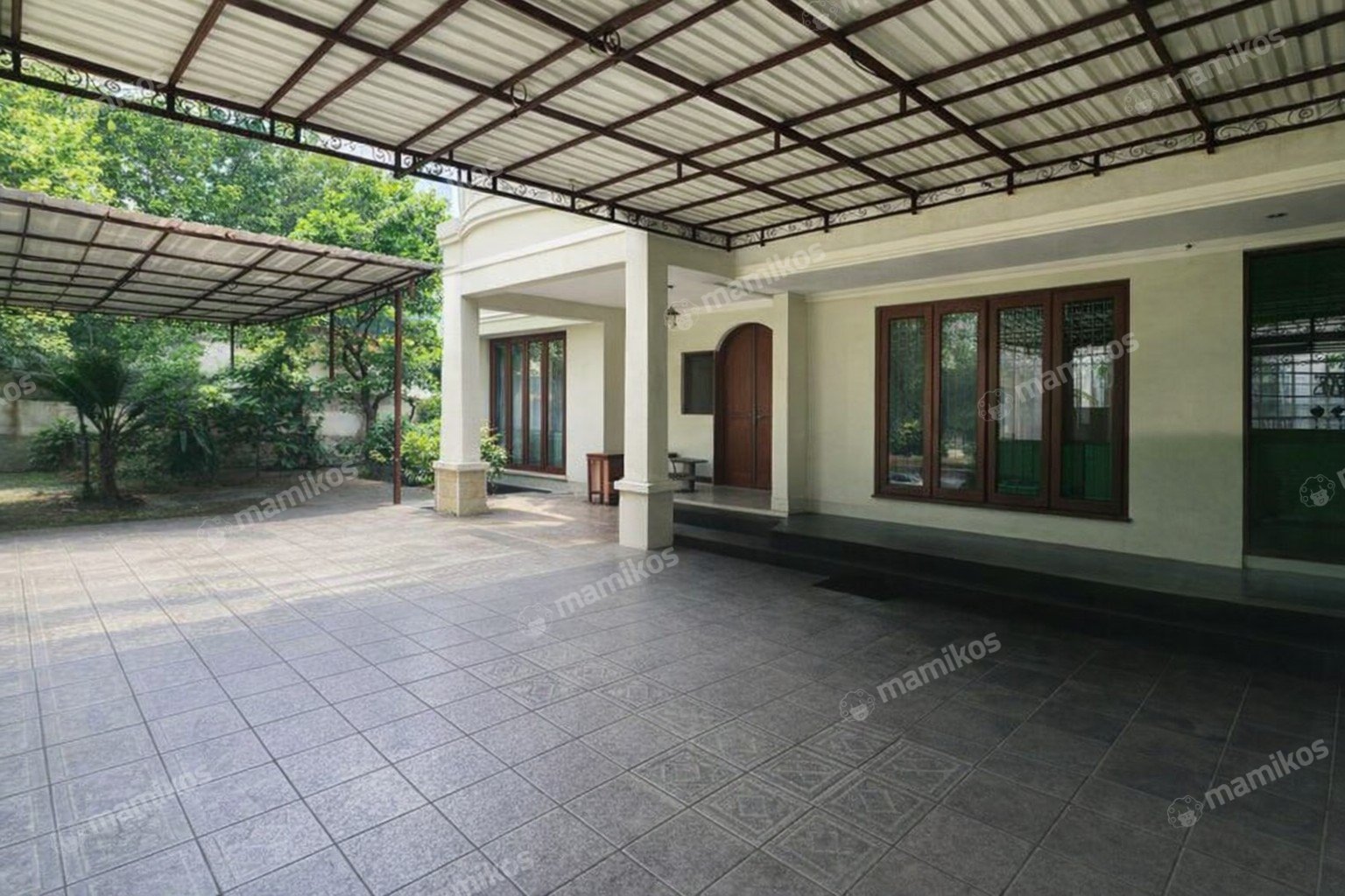 Rumah Sertifikat SHM 7 Kamar Tidur 5 Kamar Mandi Pondok Indah Jakarta Selatan