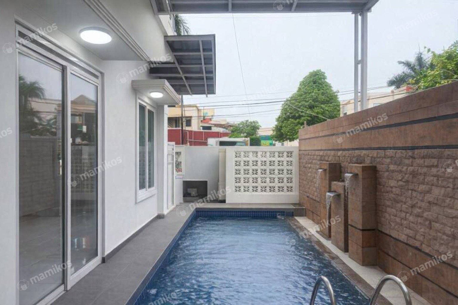 Rumah 4KT 4KM Joglo Jakarta Barat