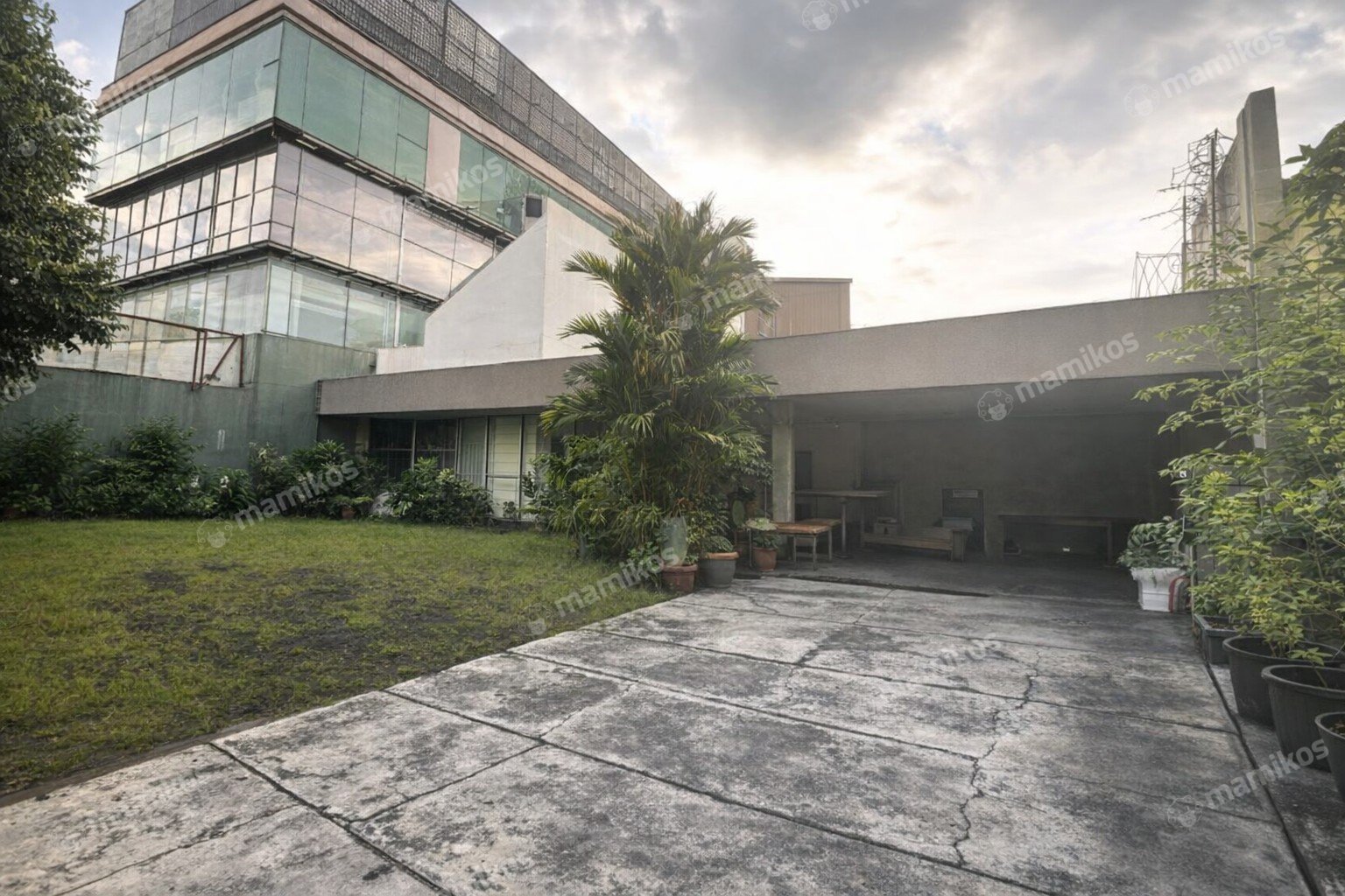 Rumah Sertifikat SHM 6 Kamar Tidur 6 Kamar Mandi Warung Buncit Jakarta Selatan