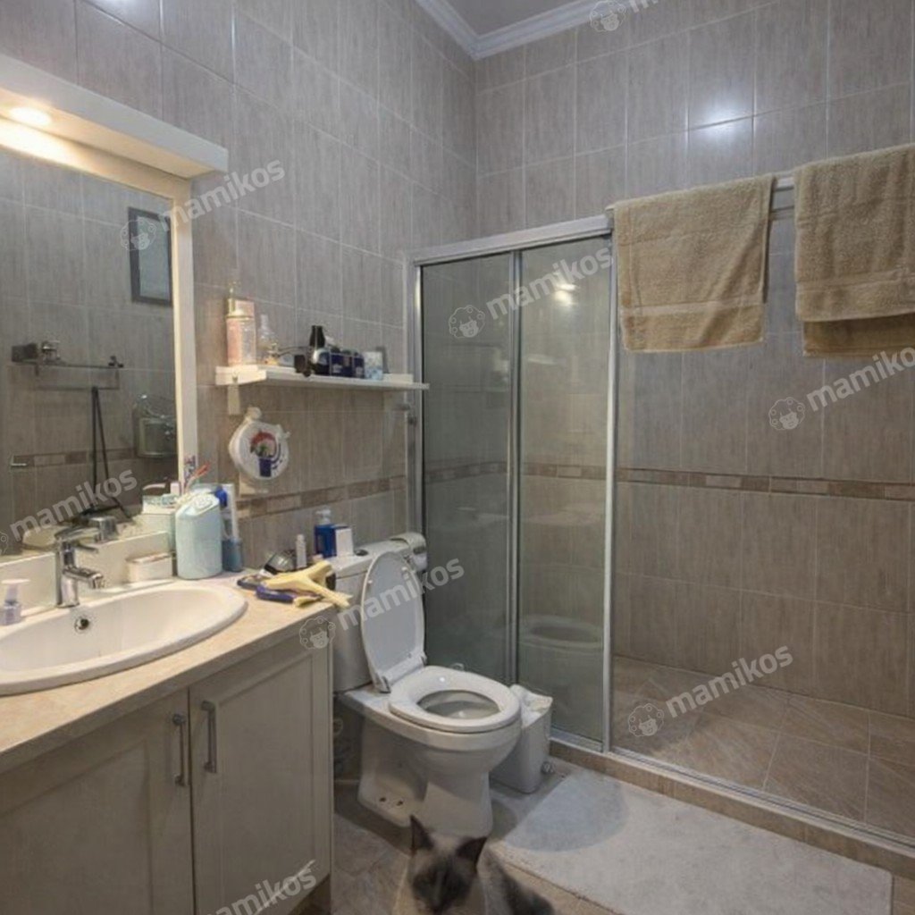 Rumah Sertifikat SHM 4 Kamar Tidur 3 Kamar Mandi Permata Buana Jakarta Barat - Photo 2
