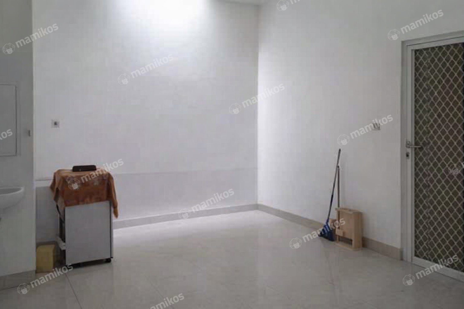 Rumah Sertifikat SHM 4 Kamar Tidur 3 Kamar Mandi Kelapa Gading Jakarta Utara - Photo 3