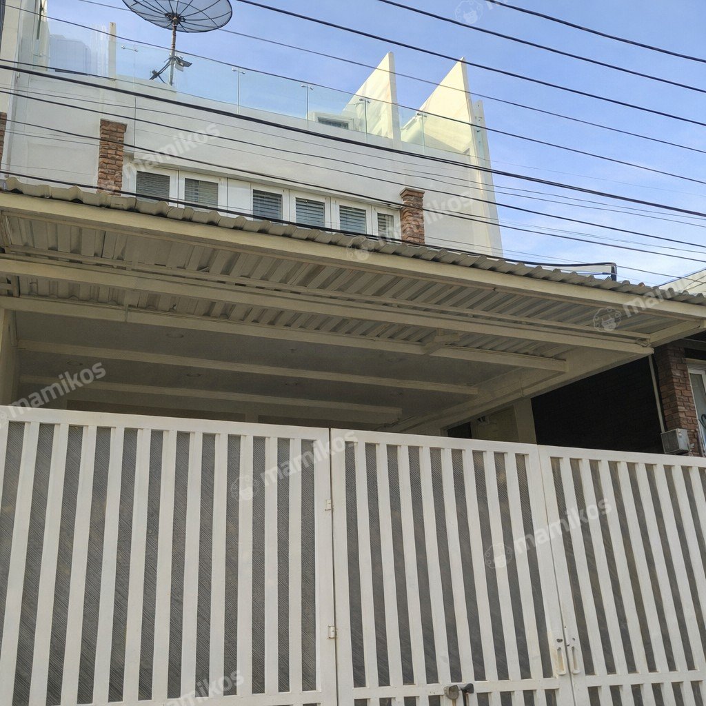 Rumah Sertifikat SHM 5 Kamar Tidur 5 Kamar Mandi Tanjung Duren Jakarta Barat - Photo 2