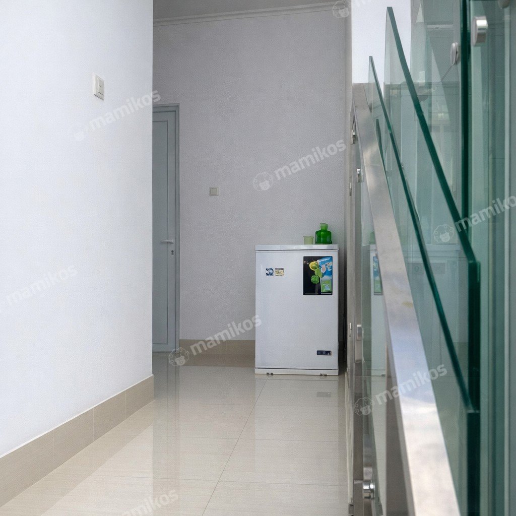Rumah Sertifikat SHM 5 Kamar Tidur 5 Kamar Mandi Tanjung Duren Jakarta Barat - Photo 5