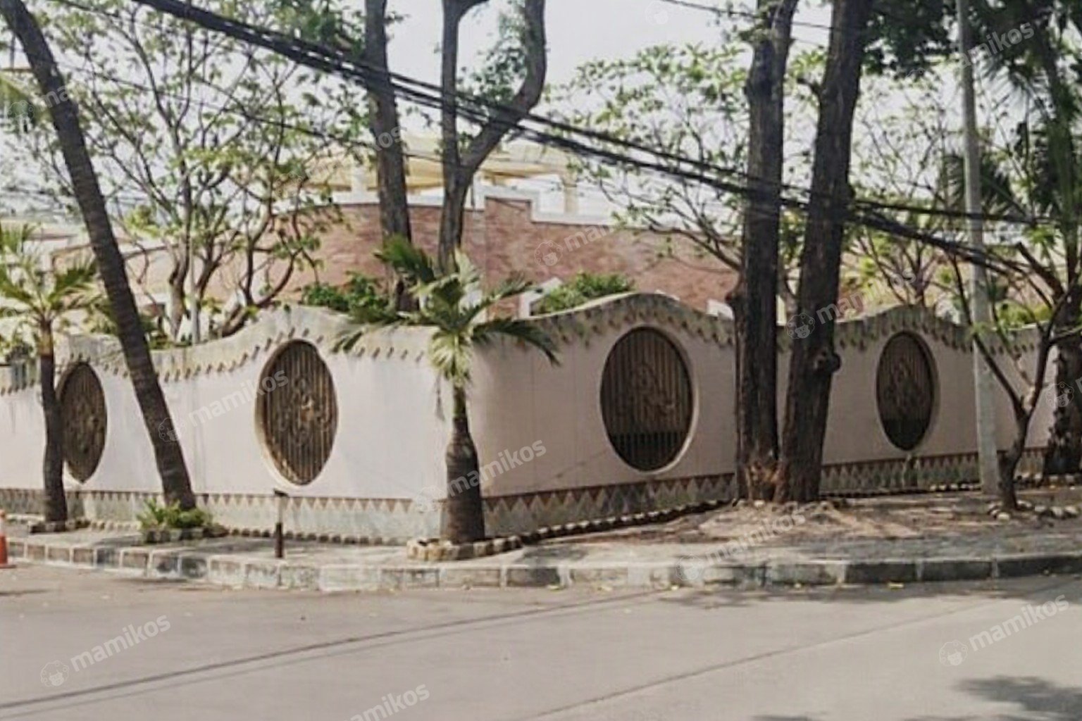 Rumah Sertifikat SHM 7 Kamar Tidur 4 Kamar Mandi Sunter Jakarta Utara - Photo 3