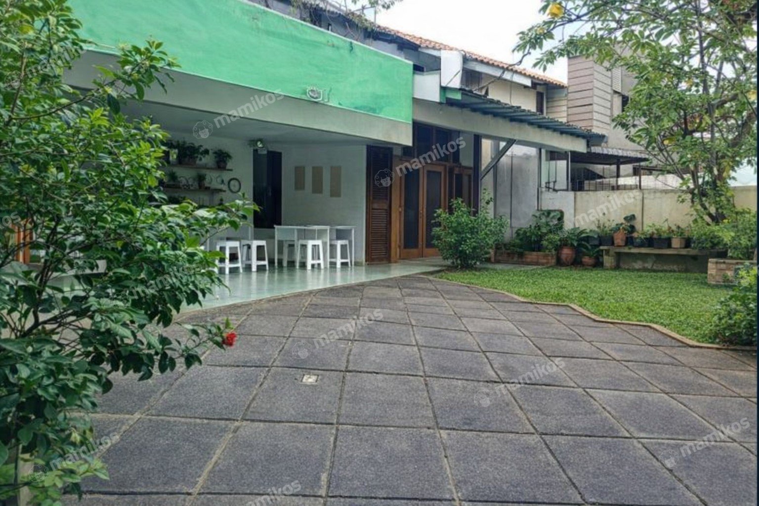 Rumah Sertifikat SHM 5 Kamar Tidur 2 Kamar Mandi Puri Indah Jakarta Barat
