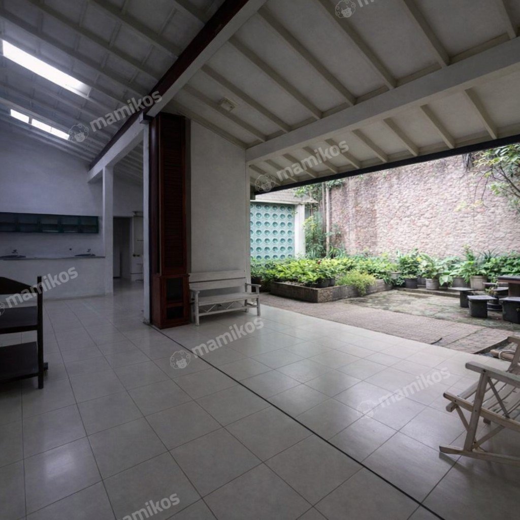 Rumah Sertifikat SHM 5 Kamar Tidur 2 Kamar Mandi Puri Indah Jakarta Barat - Photo 2