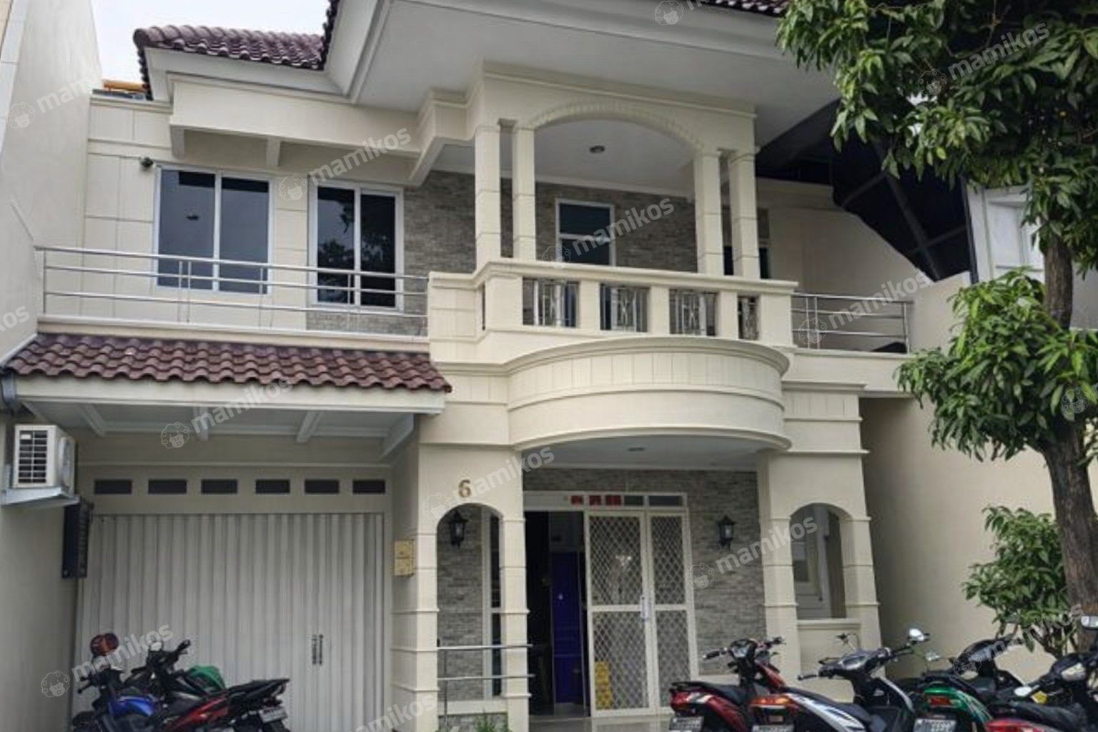 Rumah Sertifikat SHM 5 Kamar Tidur 4 Kamar Mandi Pantai Indah Kapuk Jakarta Utara