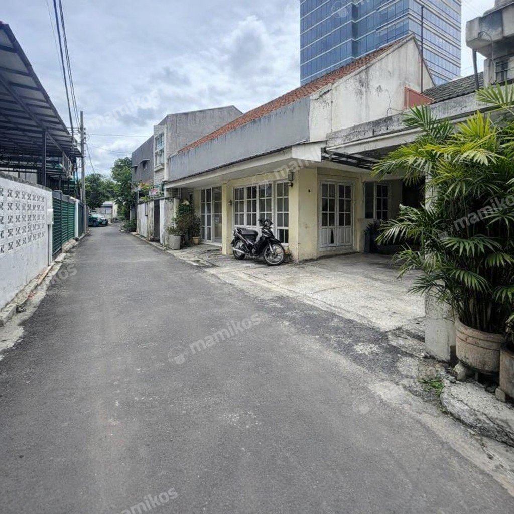 Rumah Sertifikat SHM 8 Kamar Tidur 8 Kamar Mandi Tebet Jakarta Selatan - Photo 5