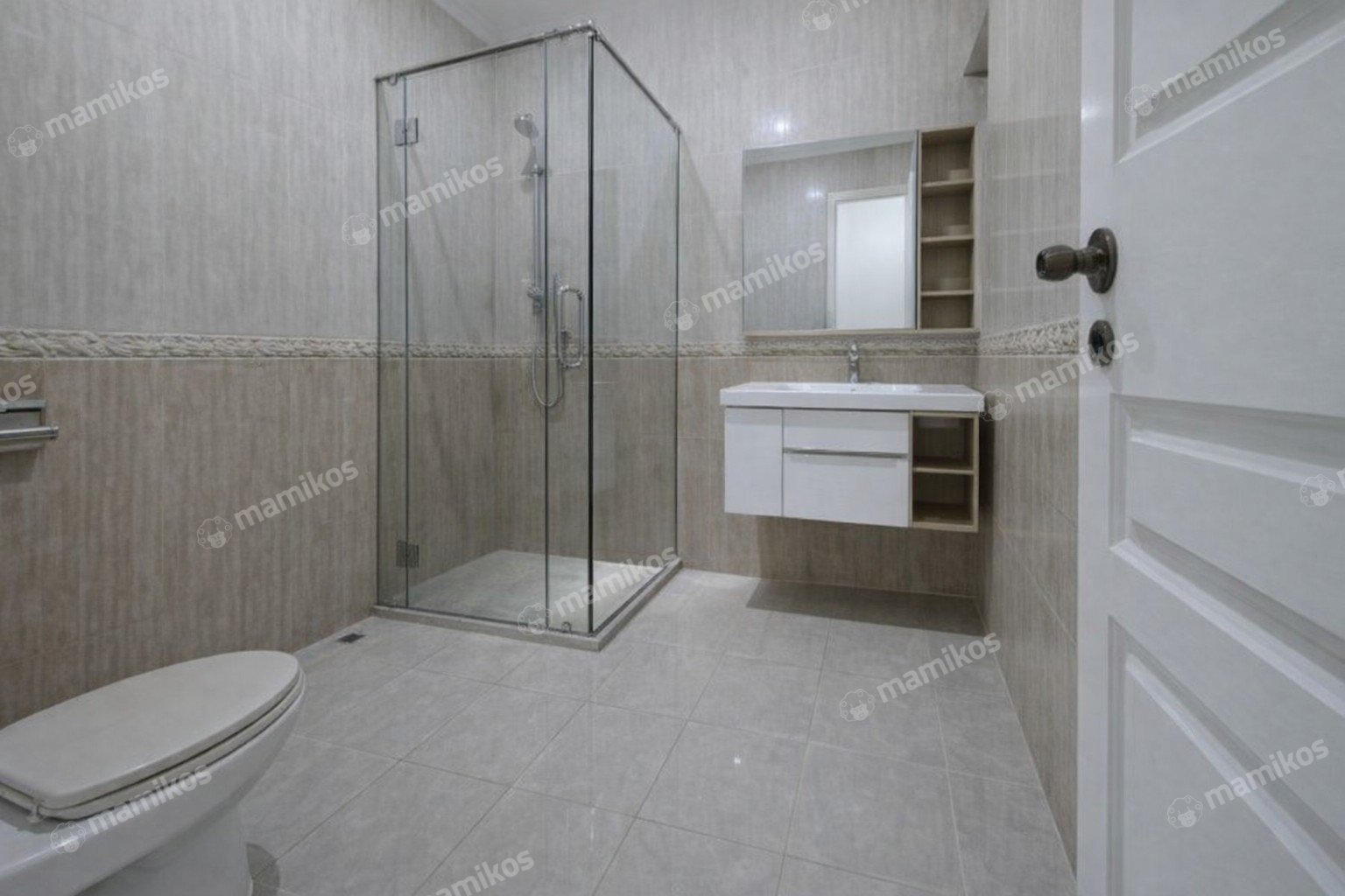 Rumah Sertifikat SHM 5 Kamar Tidur 3 Kamar Mandi Intercon Jakarta Barat - Photo 3